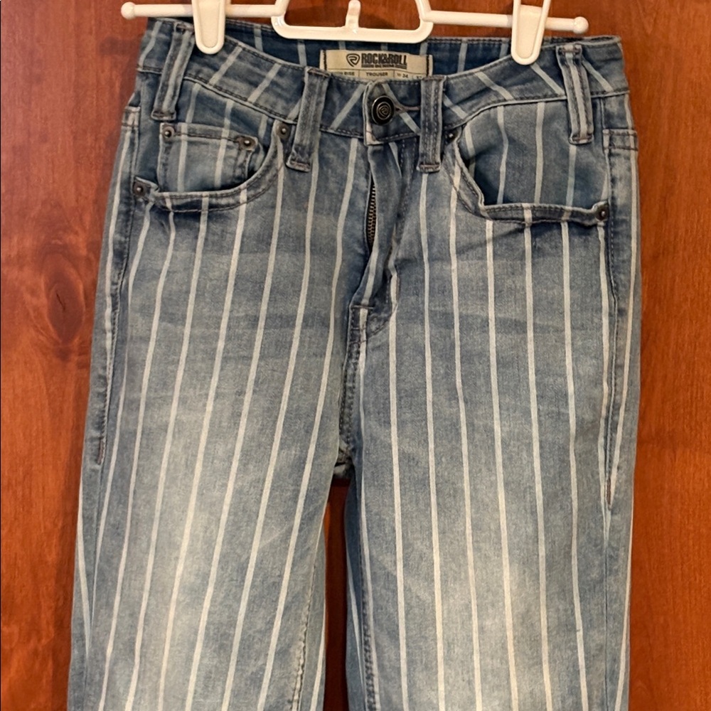 Rock & Roll High Rise Jeans - Picture 4 of 8